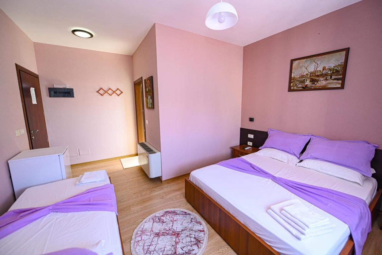 Hotel Epoka Shkodër Екстериор снимка