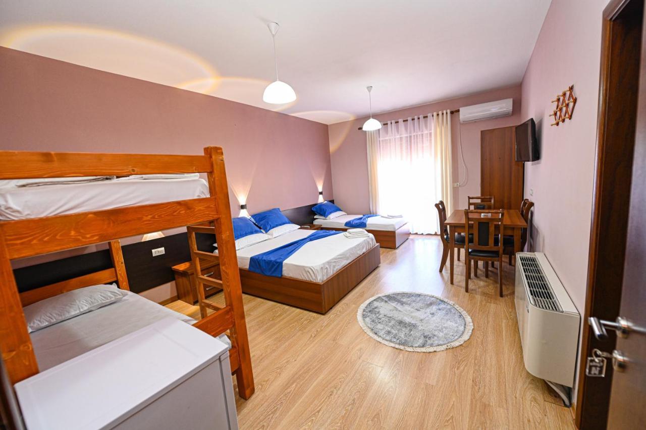 Hotel Epoka Shkodër Екстериор снимка