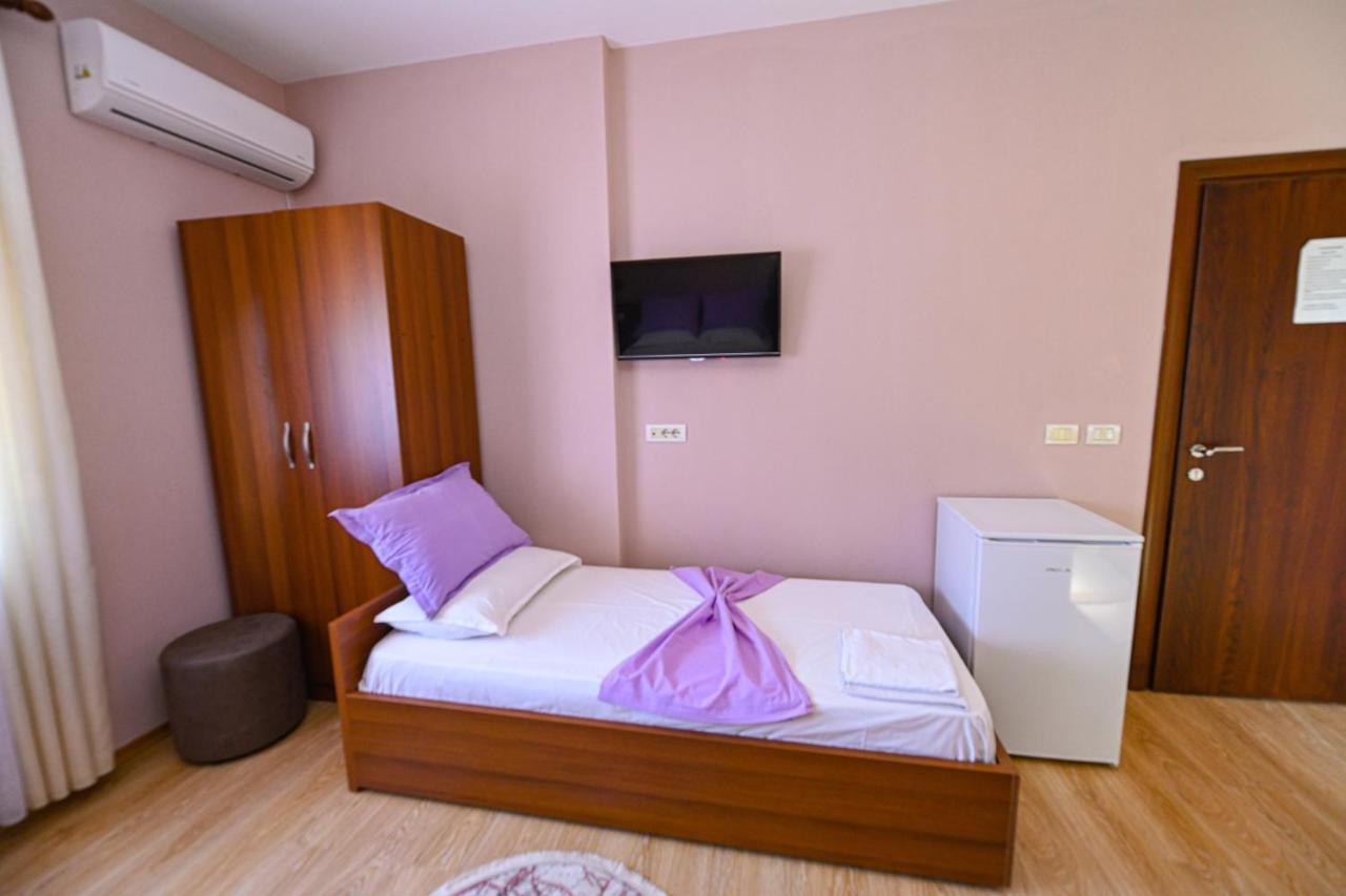 Hotel Epoka Shkodër Екстериор снимка