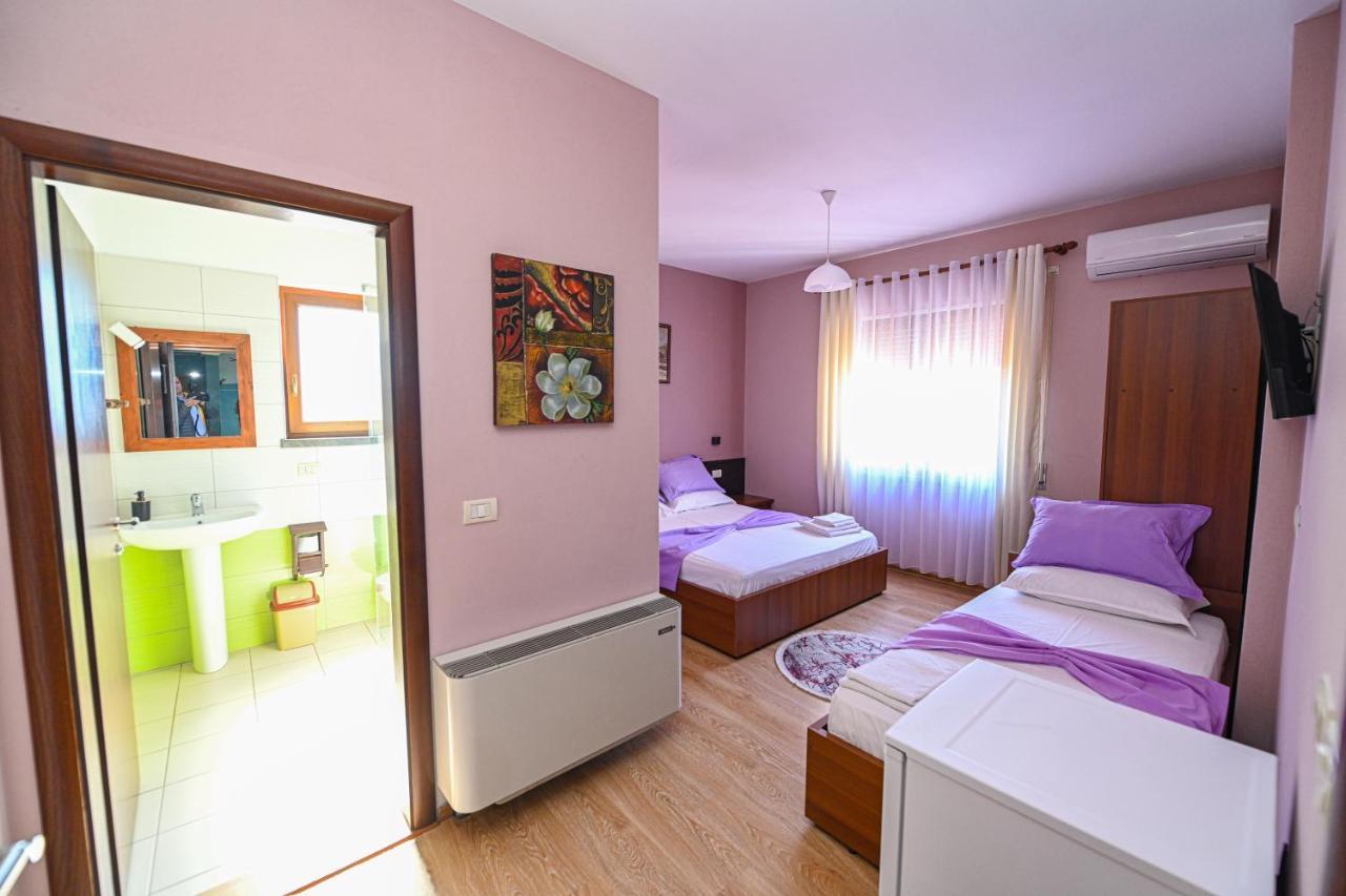 Hotel Epoka Shkodër Екстериор снимка