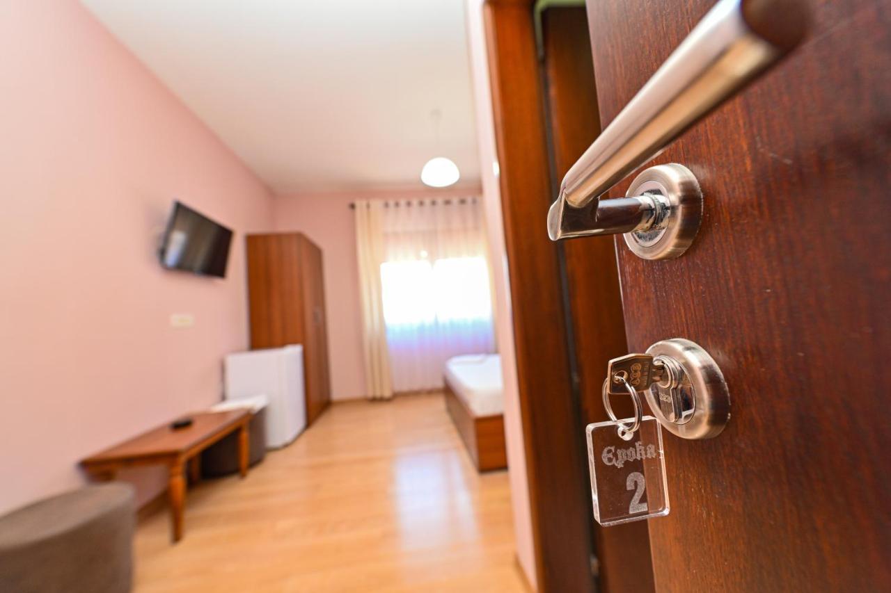 Hotel Epoka Shkodër Екстериор снимка