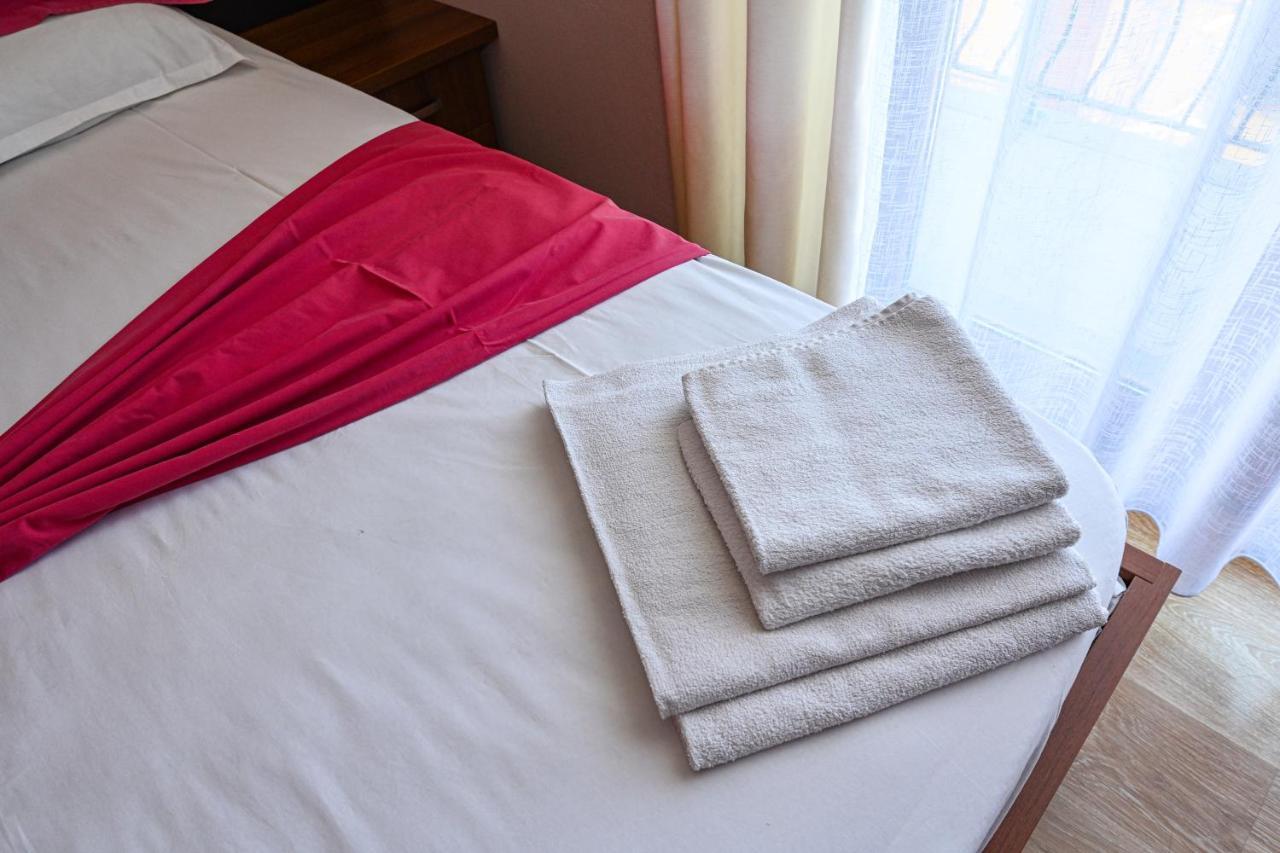 Hotel Epoka Shkodër Екстериор снимка