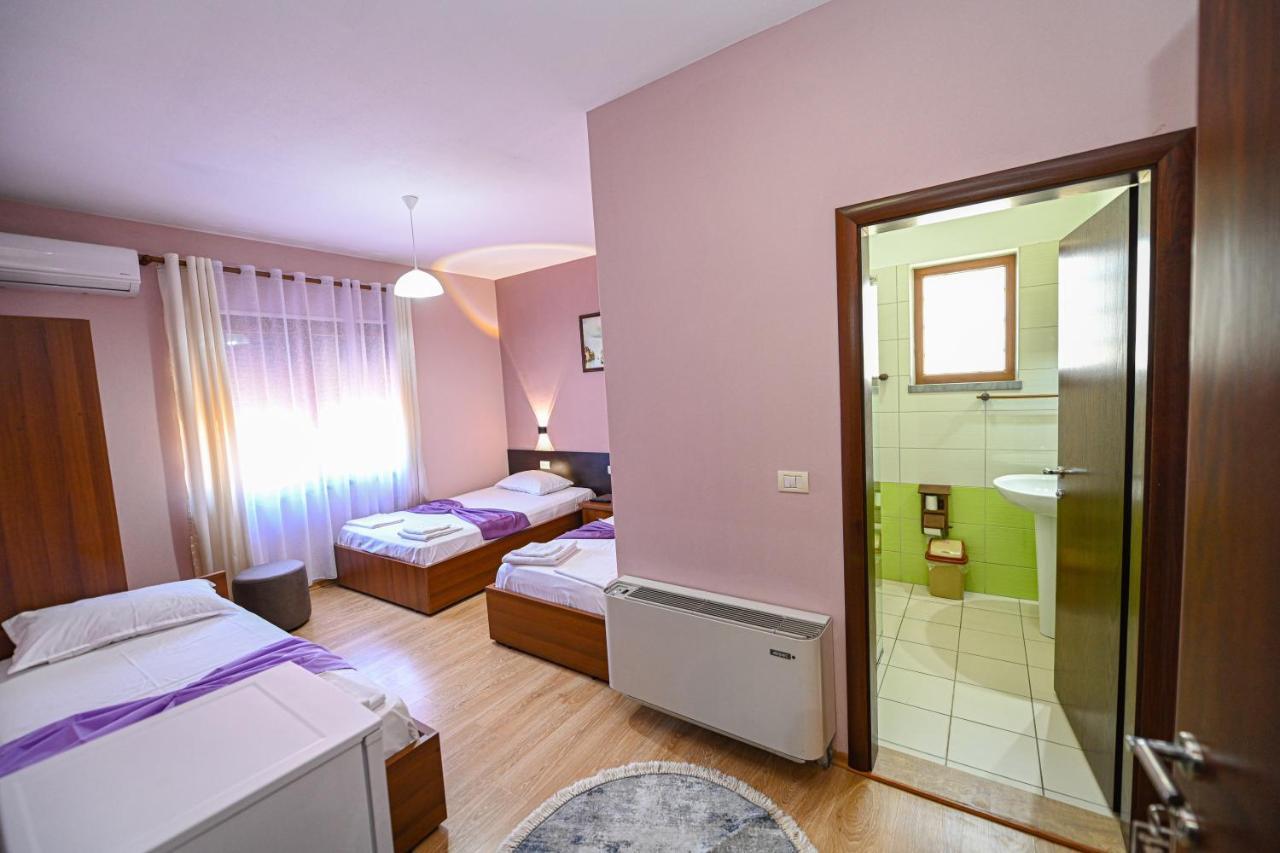 Hotel Epoka Shkodër Екстериор снимка