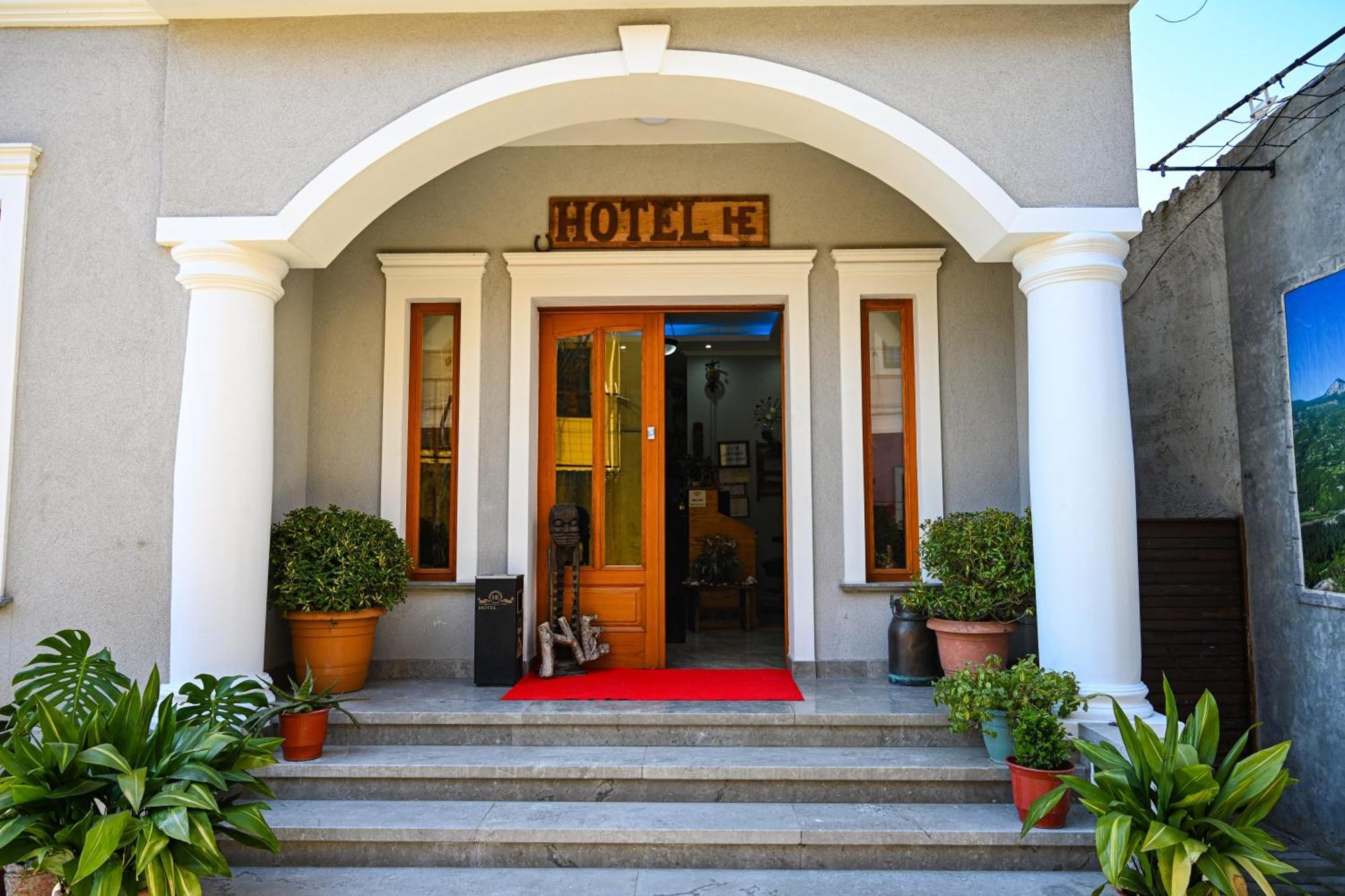 Hotel Epoka Shkodër Екстериор снимка
